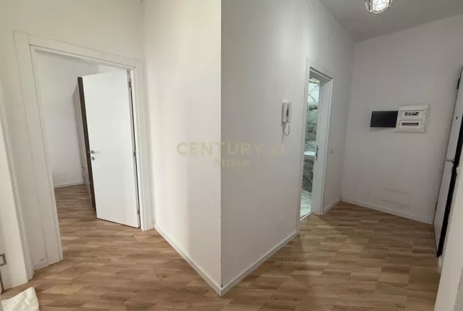 Shtepi me qera Apartament ne Tirane, 3+1, Mobilimi E mobiluar, Pagesa 600  Euro.