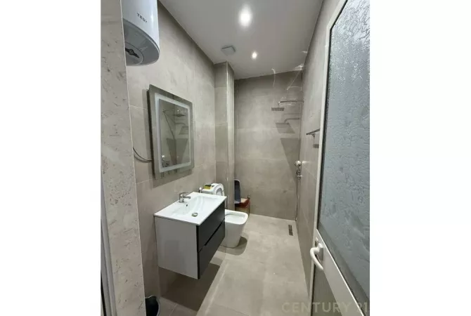 Shtepi me qera 2+1 ne Tirane - 600 Euro