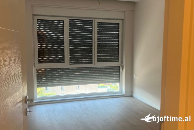 Shtepi me qera 2+1 ne Tirane - 750 Euro