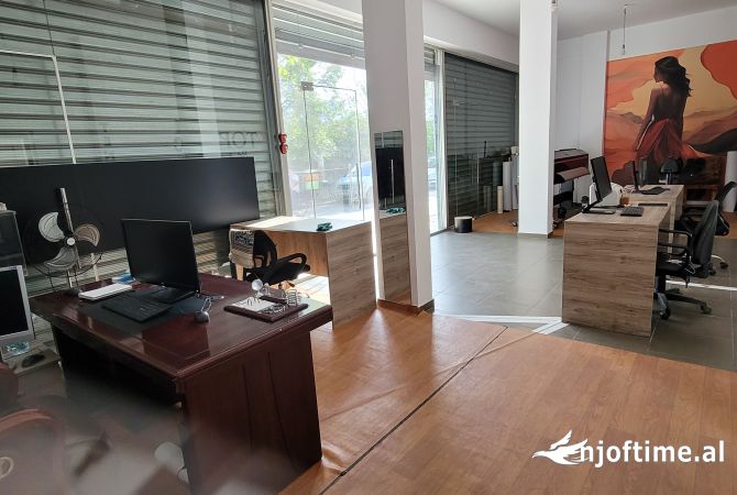 Business Property in Sale 3+1 in Tirana - 65,000 Euro