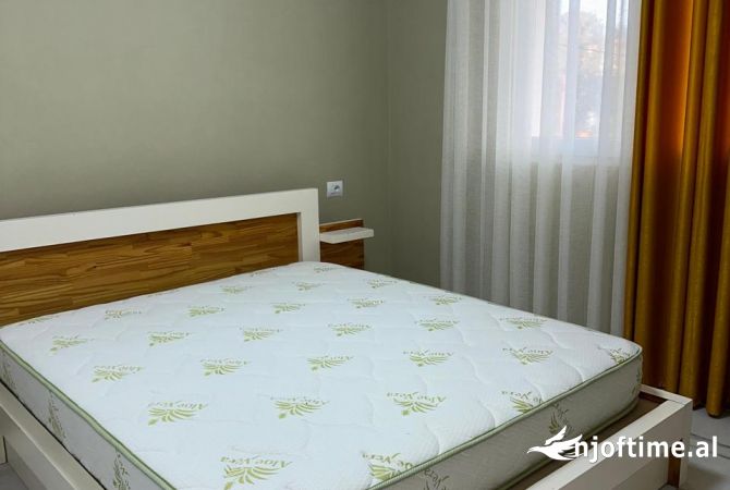 Shtepi me qera 1+1 ne Tirane - 400 Euro