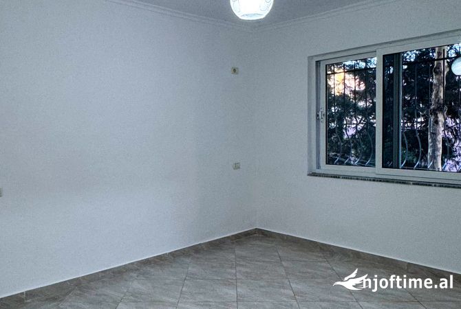 Apartment for sale in Tirana 1+1, In Part