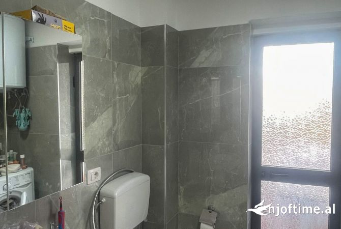 Shtepi ne shitje Apartament ne Tirane, 1+1, Mobilimi E mobiluar, Pagesa 93,007  Euro.