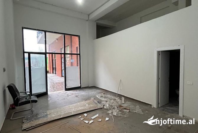 Ambient biznesi me qera 1+1 ne Tirane - 350 Euro