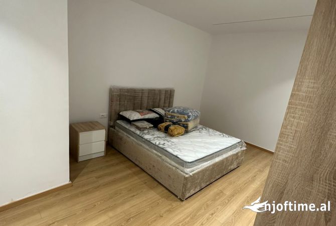 Shtepi me qera 1+1 ne Tirane - 701 Euro