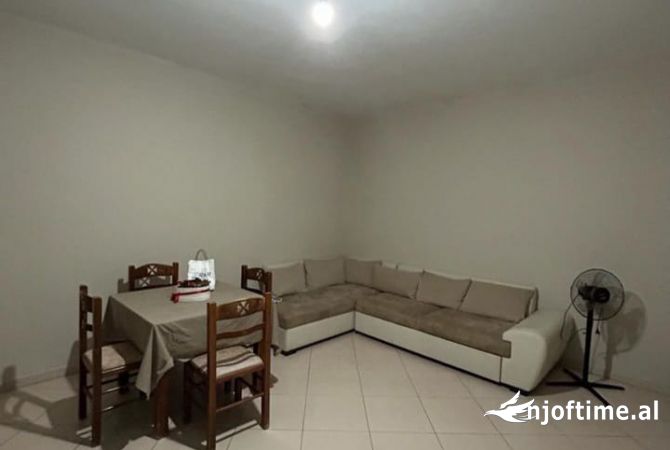 Shtepi ne shitje 1+1 ne Tirane - 90,000 Euro