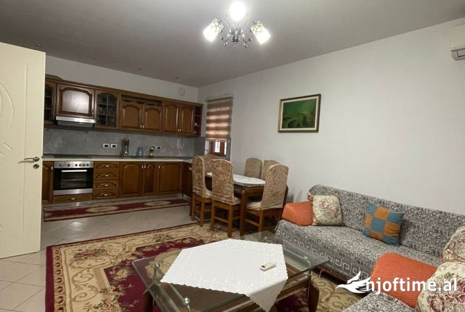 Shtepi me qera 2+1 ne Tirane - 401 Euro