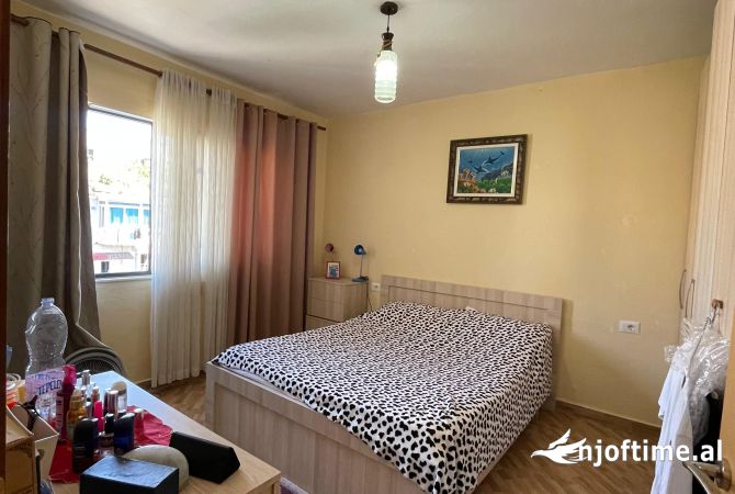 Shtepi ne shitje Apartament ne Tirane, 1+1, Mobilimi E mobiluar, Pagesa 87,020  Euro.