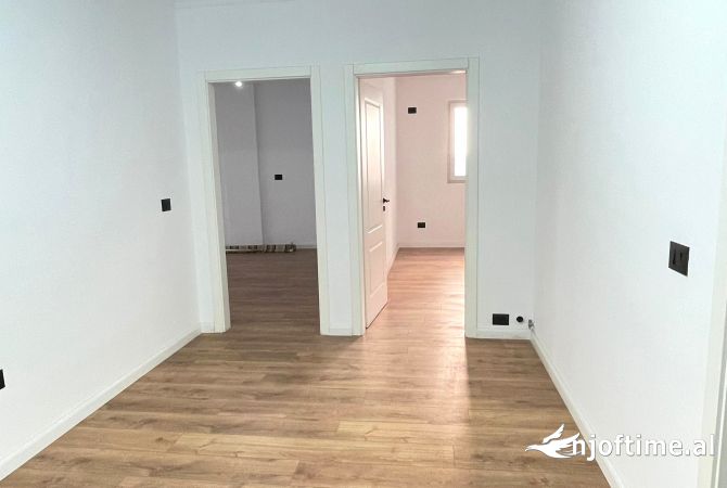 Shtepi ne shitje 2+1 ne Tirane - 160,002 Euro