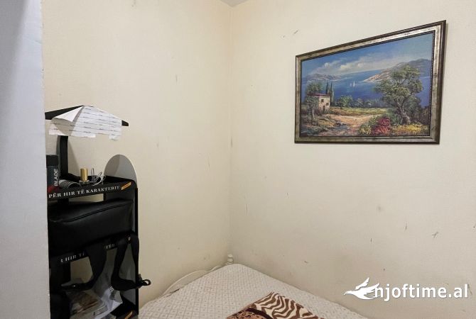 Shtepi ne shitje Apartament ne Tirane, 1+1, Mobilimi E mobiluar, Pagesa 75,099  Euro.