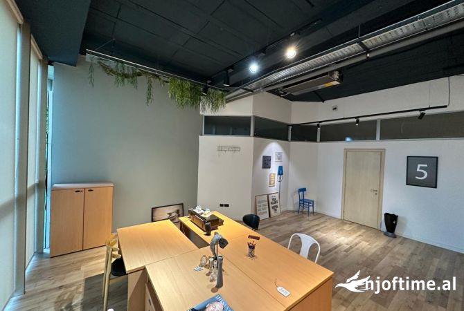 Ambient biznesi ne shitje 1+1 ne Tirane - 270,557 Euro