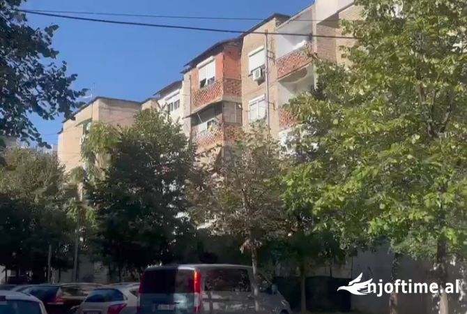 Shtepi ne shitje Apartament ne Tirane, 1+1, Mobilimi E mobiluar, Pagesa 75,000  Euro.