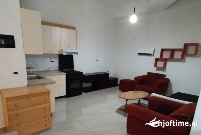 Shtepi me qera 1+1 ne Tirane - 270 Euro