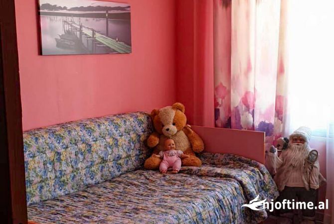 Shtepi me qera 2+1 ne Tirane - 455 Euro