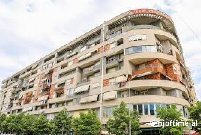 Shtepi me qera 2+1 ne Tirane - 549 Euro