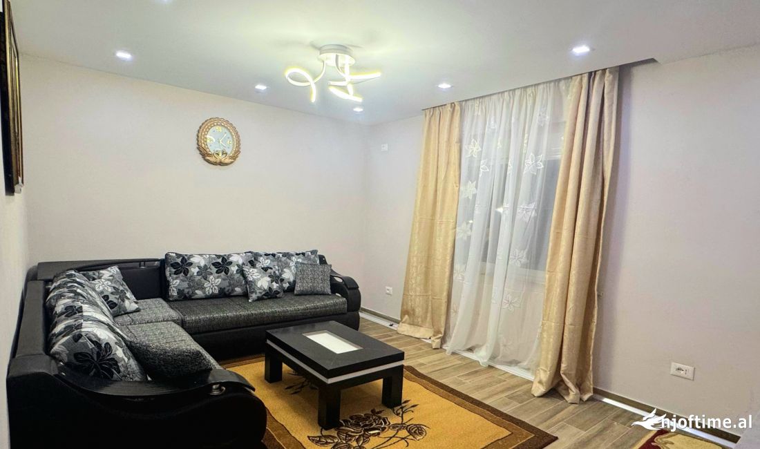 Shtepi ne shitje Apartament ne Tirane, 2+1, Mobilimi E mobiluar, Pagesa 125,005  Euro.