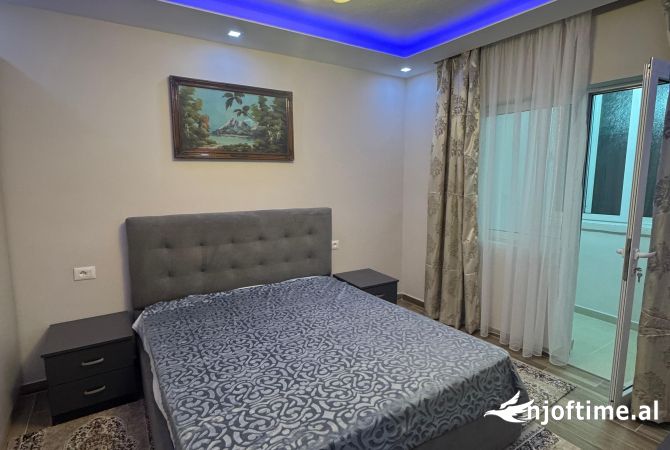 Shtepi ne shitje Apartament ne Tirane, 2+1, Mobilimi E mobiluar, Pagesa 125,005  Euro.