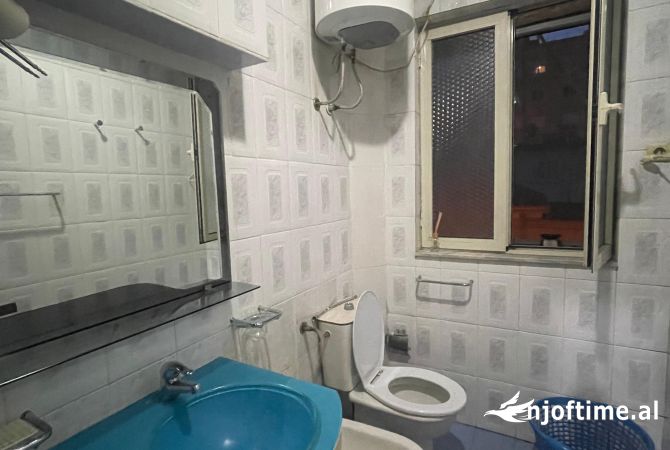 Shtepi me qera Apartament ne Tirane, 2+1, Mobilimi E mobiluar, Pagesa 544  Euro.