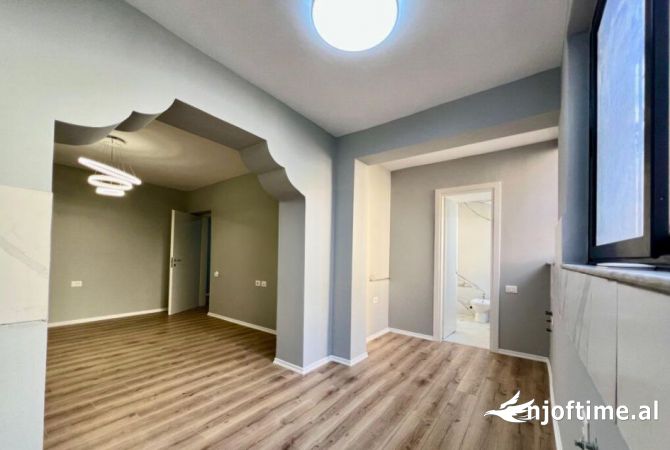 Shtepi ne shitje 2+1 ne Tirane - 179,000 Euro