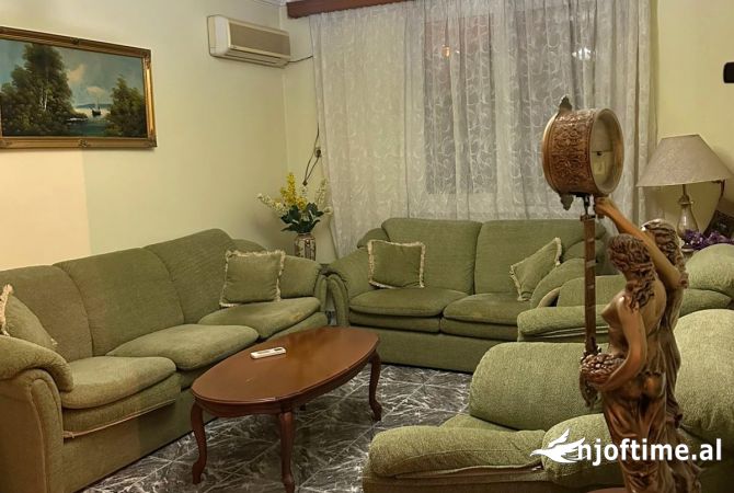 Shtepi me qera 2+1 ne Tirane - 501 Euro