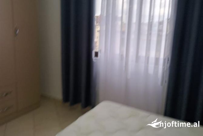 Shtepi me qera 2+1 ne Tirane - 600 Euro