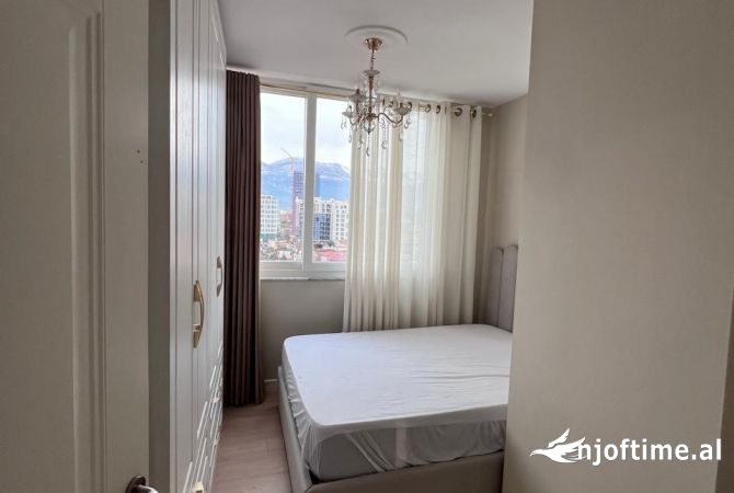 Shtepi me qera Apartament ne Tirane, 2+1, Mobilimi E mobiluar, Pagesa 692  Euro.