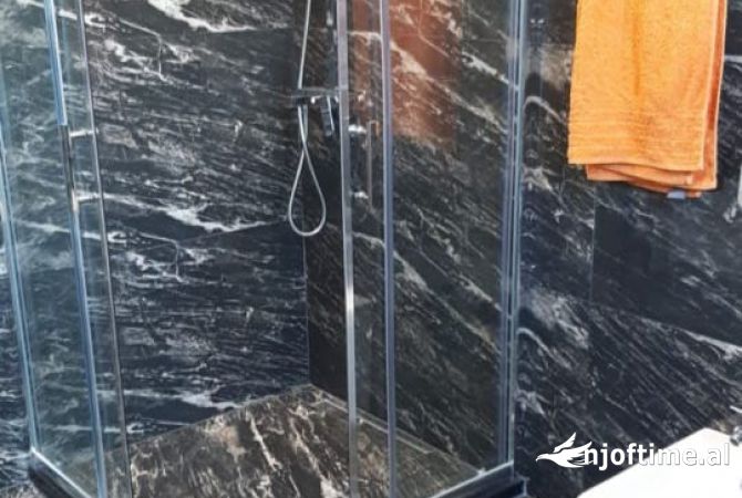 Shtepi me qera Apartament ne Tirane, 3+1, Mobilimi E mobiluar, Pagesa 655  Euro.