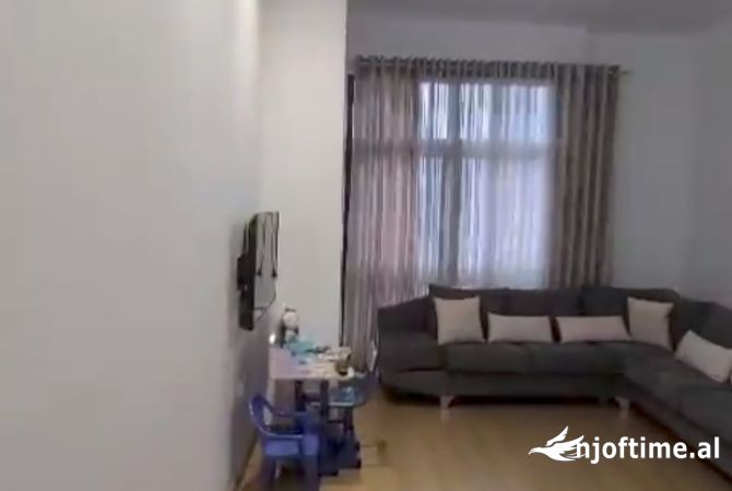 Shtepi me qera 1+1 ne Tirane - 455 Euro