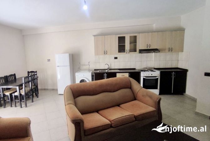 Shtepi ne shitje 2+1 ne Tirane - 94,000 Euro
