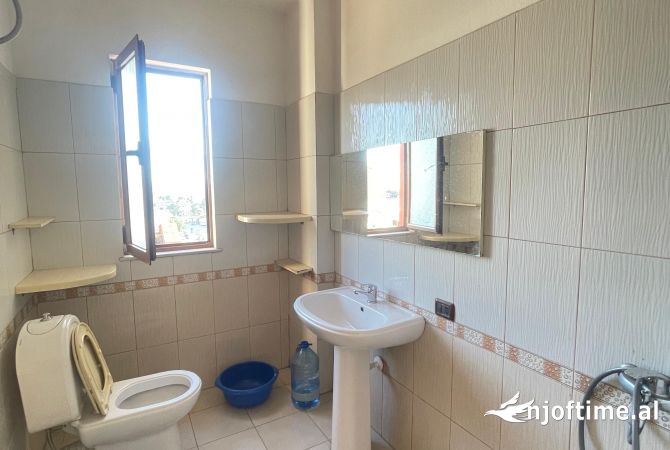 Shtepi ne shitje Apartament ne Tirane, 1+1, Mobilimi Bosh, pa mobiluar, Pagesa 108,002  Euro.