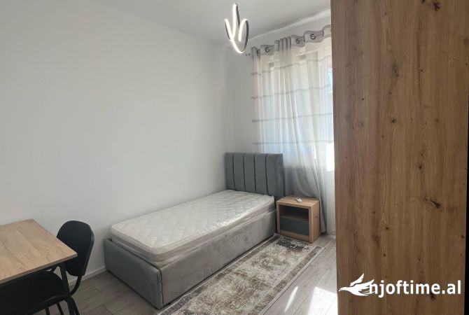 Shtepi me qera 3+1 ne Tirane - 801 Euro