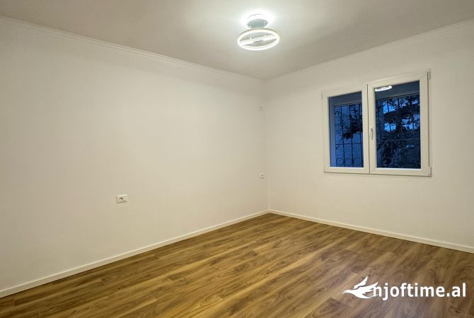 Shtepi ne shitje 2+1 ne Tirane - 128,001 Euro
