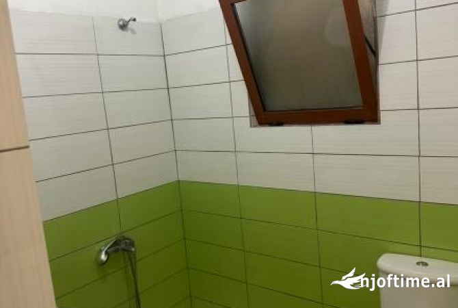 Shtepi me qera Apartament ne Tirane, 1+1, Mobilimi E mobiluar, Pagesa 322  Euro.