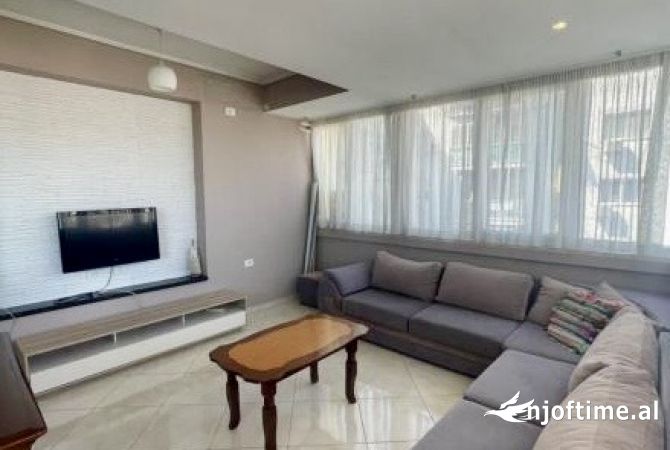 Shtepi ne shitje 2+1 ne Tirane - 200,002 Euro