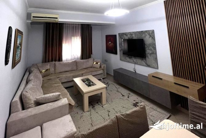 Shtepi me qera 1+1 ne Tirane - 450 Euro