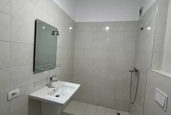 Shtepi me qera 1+1 ne Tirane - 500 Euro