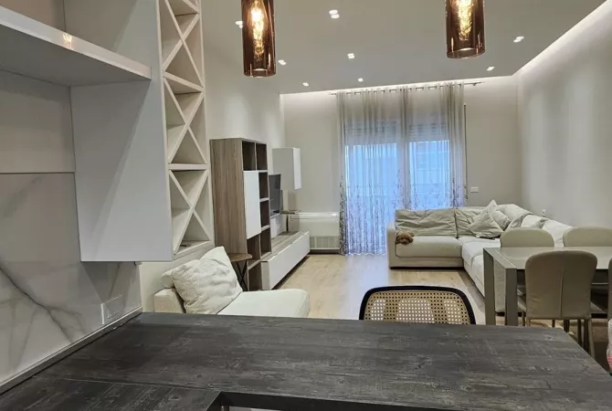 Shtepi me qera Apartament ne Tirane, 3+1, Mobilimi E mobiluar, Pagesa 1,200  Euro.