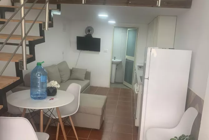 Shtepi me qera 1+1 ne Tirane - 250 Euro