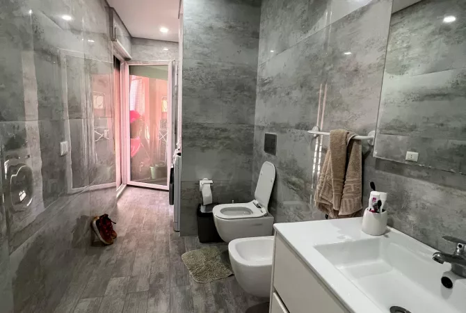 Shtepi ne shitje 1+1 ne Tirane - 167,000 Euro