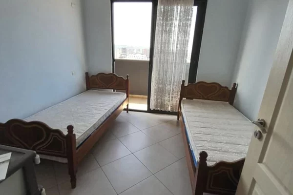 Shtepi me qera 2+1 ne Tirane - 451 Euro