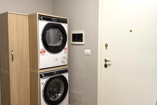 Shtepi me qera 2+1 ne Tirane - 751 Euro