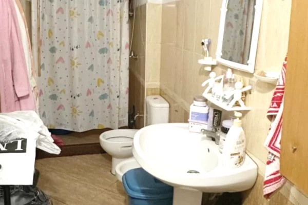 Shtepi me qera 1+1 ne Tirane - 400 Euro