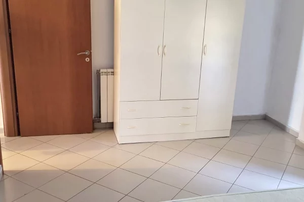 Shtepi me qera 1+1 ne Tirane - 350 Euro