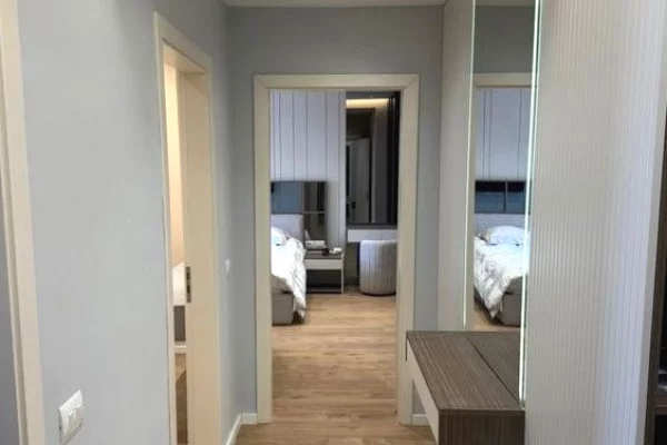 Shtepi ne shitje Apartament ne Tirane, 2+1, Mobilimi E mobiluar, Pagesa 360,003  Euro.