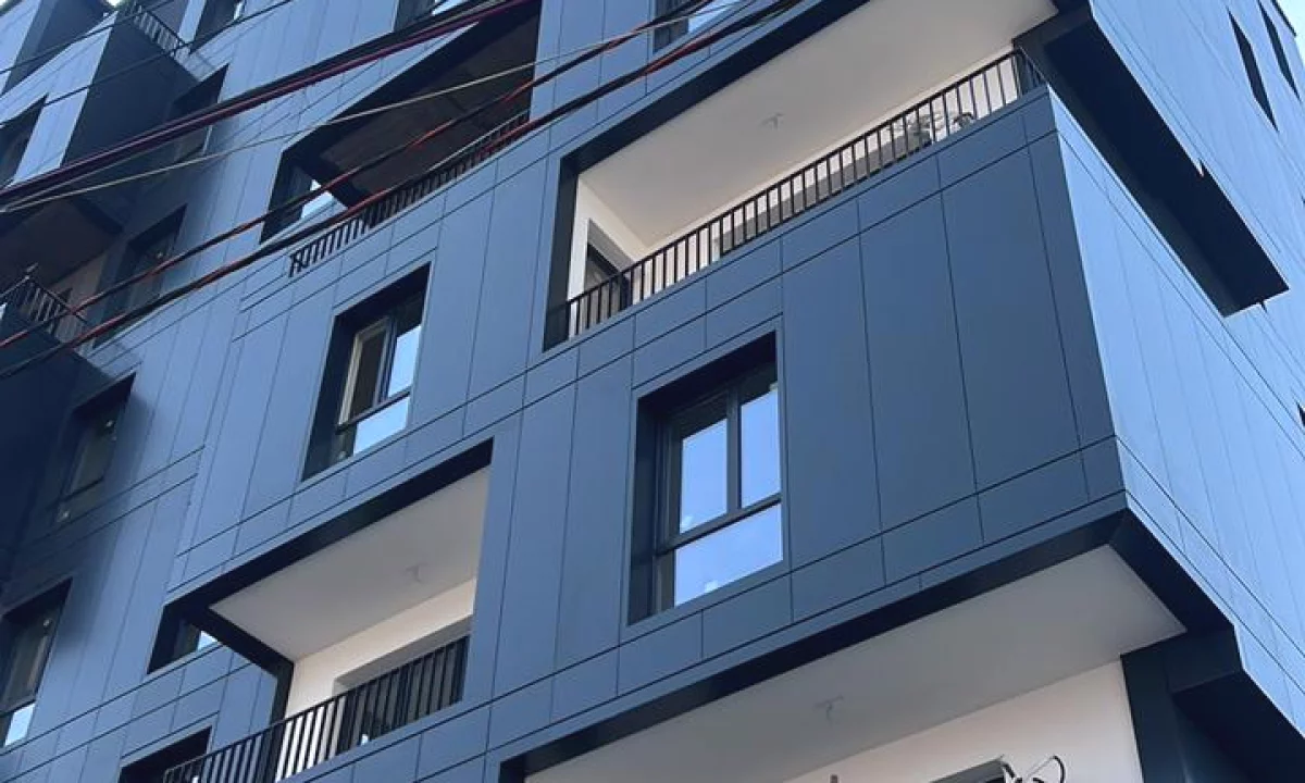 Shtepi ne shitje Apartament ne Tirane, 1+1, Mobilimi E mobiluar, Pagesa 108,000  Euro.