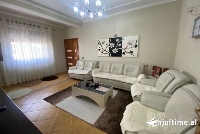 Shtepi ne shitje 4+1 ne Durres - 250,000 Euro