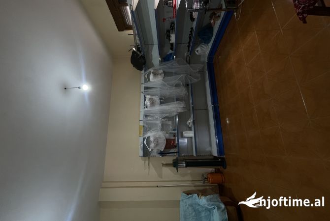 Ambient biznesi me qera 1+1 ne Durres - 300 Euro