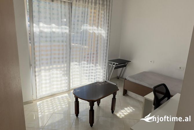 Shtepi me qera 3+1 ne Tirane - 600 Euro