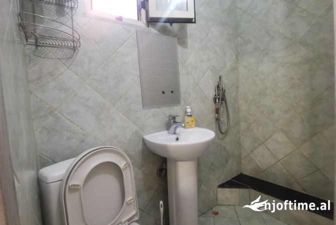 Casa in affitto Garsoniere a Tirana - 35,000 Leke