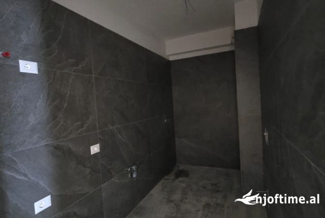 Shtepi ne shitje 1+1 ne Tirane - 125,000 Euro